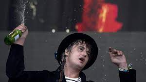 Pete doherty wurde am 12. Pete Doherty Wird 40 Analoger Typ In Einer Digitalen Welt Stern De