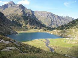 Il faut compter environ 1h20 à 2h30 selon le niveau depuis le lac d'espingo. Lac D Espingo Wikipedia