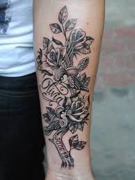 Flowers Name Tattoo Ideas On Arm Mom Tattoos Tattoos For Kids Picture Tattoos
