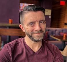 Ok, is it just me or does Clint Wade Cearley kinda looks like Ben Abbott  from Forged in Fire tv show?