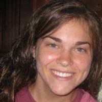 Ashley Drayer's Instagram, Twitter & Facebook