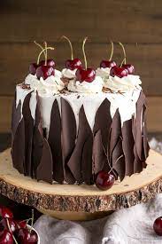 this black forest cake combines rich chocolate cake layers with fresh cherries cherry liqueur and a si kuchen und torten kuchen und torten rezepte tortendeko