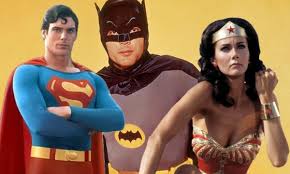 Liga de la justicia es una película estadounidense, perteneciente al género de superhéroes basada en las historietas de dc comics acerca de la liga de la justicia, siendo la primera película de acción real sobre este equipo y la quinta producción del universo de dc films continuado los sucesos de la. Asi Habria Sido La Pelicula De La Liga De La Justicia Con Personajes De Los 70 Segun Alex Ross Codigo Espagueti