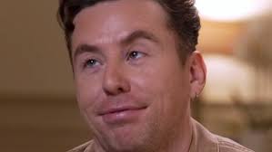 People at home watching Danny juice fish eyes 🐟 #imaceleb #teamdanny