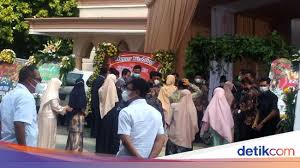 Menurutnya, pihak gontor hanya bertugas sebagai lokasi resepsi pernikahan. Foto Foto Lokasi Resepsi Pernikahan Ustaz Abdul Somad