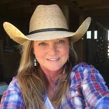 Wendy Eichhorn's Instagram, Twitter & Facebook