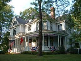 This beautiful home has everything to offer! Savannah Tn Historic Homes 5a Historic 1901 Victorian Home Previous B Tennessee Outd Victorian Homes Gorgeous Houses Historic Homes