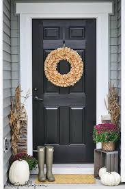A Few Splashes Of Fall Mantle Pillows And Front Door Decor Small Front Porches Decorating Ideas Fall Decorations Porch Door Decorations
