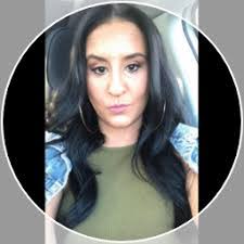 Gianna Simonelli's Instagram, Twitter & Facebook