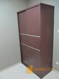 Saya pun ketemu artikel yang menceritakan sudut berbeda. Lemari Pakaian Hotel Hotel Wardrobe 2 Doors Furniture Semarang Semarang Jualo