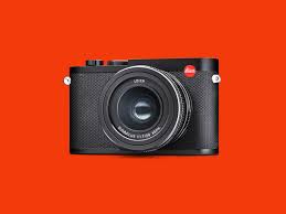 The lecia c (type 112) has a birdseye view and other features that you won't find anywhere else. Leica Q2 Review Perfect From A Certain Point Of View Wired