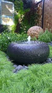 Feng Shui Garten Beispiele Sie Werden Kopieren Wollen Von 14 Gartengestaltung Beisp Water Features In The Garden Backyard Water Fountains Water Fountain Design