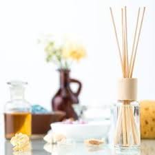 5 Diffuseurs De Parfum A Faire Soi Meme Diffuseur Parfum Parfum Fait Maison Parfum Maison