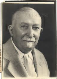 1987, John Kellogg US doctor corn flakes