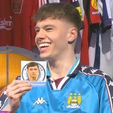 Andy Trout (@Trouty9)