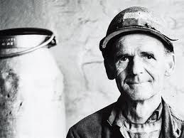 Walter Witte, Steelworker von Manfred Uhlenhut auf artnet