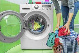 Compra una bottiglietta di vetro vuota, preferibilmente con spruzzatore o pompetta. Detersivo Per Il Bucato Fatto In Casa Non Sprecare