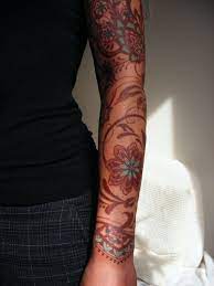 Having tattoos on this skin type may cause swelling on the skin since the tattoo ink is composed of harmful chemicals. Brown And Blue Tattoo Brown Tattoo Ink Blue Tattoo Red Tattoos