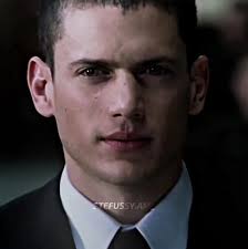 Gretchen X Hector Wolf King