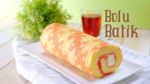 Bolu gulung sering dikenal sebagai jam roll, atau jelly roll di amerika serikat. Resep Dhapoermu Resep Bolu Gulung Batik