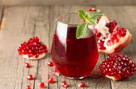 Succo di melograno con estrattore, benefici, proprietà e ricette. Succo Di Melograno Antiossidante Naturale Che Fa Bene Proprio A Tutti