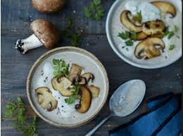 Baguette Aperitive Au Fromage Recette Au Fromage Recette En 2020 Veloute Champignon Recette Fromage Creme De Champignons