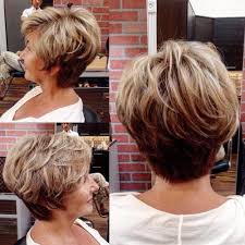 Feathered out bob looks so simple and elegant not for older women but also young. 34 Flattering Short Haircuts For Older Women In 2020