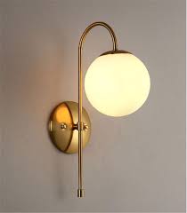 Applique Murale Doree Simpliste Sobre Avec Boule 2020 Duvar Aplikleri Aydinlatma Tasarimi Ve Tasarim