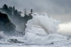Seven-Foot King Tide Waves to Hit Oregon Coast New Year's Day