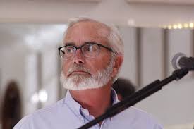 Debate lays bare stark contrast between Campbell, Winfield