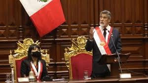Sagasti promete dar al país confianza y esperanza, tras una semana de convulsión política, masivas protestas ciudadanas y represión policial, que dejó dos jóvenes muertos y una sociedad conmocionada. Francisco Sagasti Asume Como Presidente De Peru Recuerda A Muertos En Protestas Proceso