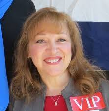 Susan Shelley's Instagram, Twitter & Facebook