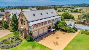 8 Locke Street Warwick Qld 4370 Image 30 Warwick Qld House Styles Country House