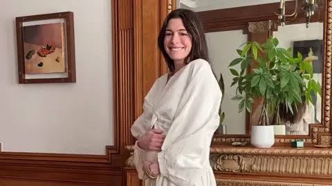 La dulce sorpresa de Anne Hathaway: anuncia su tercer embarazo a los 43  años - La Prensa Gráfica
