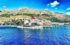 Creative illustrator and graphic designer with more than 10 years of experience. Istanbul Und Strand Geht Das Klar Istanbul Grenzt Im Suden An Das Marmarameer Und Im Norden An Das Schwarze Meer An Eine Schwarzes Meer Strand Sandstrand