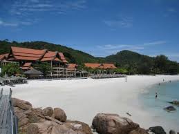 Selain di laguna gayau, tempat yang bisa dikunjungi di area wisata teluk kiluan ada, pantai pasir putih, pulau kelapa kiluan, batu suluh, batu gigi hiu. Laguna Beach Front Picture Of Pulau Redang Terengganu Tripadvisor