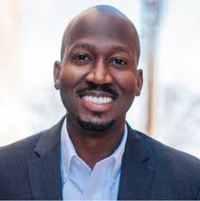 Last week, we continued recognizing members of our Lippert team and it was  Corporate's night to shine! ✨ Elaine Garton was honored with the Making a  Difference award for how she continually