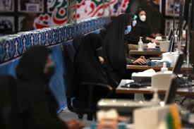 Iran's economy is marked by statist policies, inefficiencies, and reliance on oil and gas exports, but iran also possesses significant agricultural, industrial, and service sectors. E Qalceiosgym