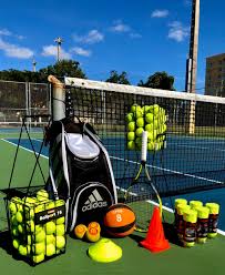 Miami, florida is one the world's most popular vacation spots with its balmy tropical climate, clear blue water and its gorgeous white sand beaches. The 10 Best Tennis Lessons In Miami Fl With Free Estimates