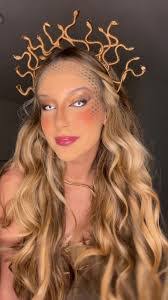 Manuela Barrera's Instagram, Twitter & Facebook