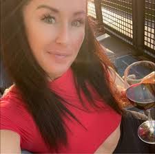 Teachers — I'm looking to partner with you. Not just for a “summer gig”…  but something that grows with you year-round. This is word-of-mouth based,  flexible, and rooted in health + wellness.