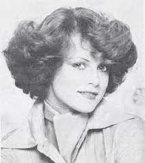 Pin By Francoise Bourit On Nostalgia Past Times 1970s Hairstyles 70s Hair 1970 Hairstyles