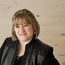 A Kiss at Midnight: Forbidden Series, Book One eBook : Anne, Melody,  McCormack, Emmy: Amazon.com.au: Kindle Store