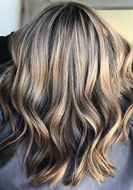 mushroom blonde ist der frisuren trend 2019 und die perfekte farbe fur blonde und braune haare tintes de cabello peinados para cabello rizado peinados