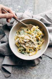 5 Ingredient Creamy Kale Pasta Pinch Of Yum Recipe Kale Pasta Recipes Healthy Recipes