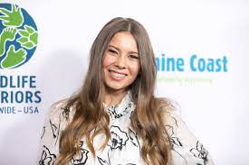 Oh how i love you. Here S What Bindi Irwin Steve Irwin S Daughter Is Up To Now