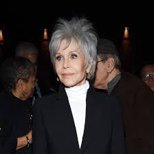 Grace and frankie star jane fonda attended the 2020 oscars in a red elie saab gown and a red coat. Meet The Man Behind Jane Fonda And Sharon Osbourne S Brand New Silver Fox Styles Vanity Fair