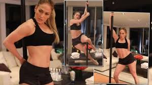 The trailer for jennifer lopez's hustlers has dropped, giving viewers a first look at the stripper revenge film. Jennifer Lopez Stars In The Ultimate Hens Night Movie Hustlers Josep Vinaixa