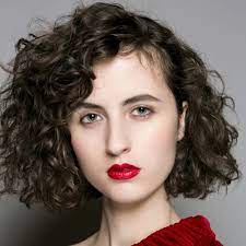 Cheveux Boucles Defile Cornejo Short Hair Styles Curly Hair Styles Hair Styles