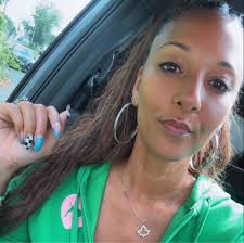 Zion is raising her right! 📺: Ginny & Georgia Season 3